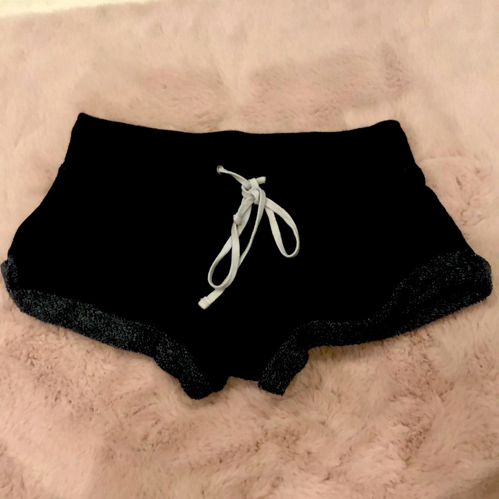 Black Forever21 short shorts